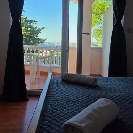 Andale Apartmán Tkon